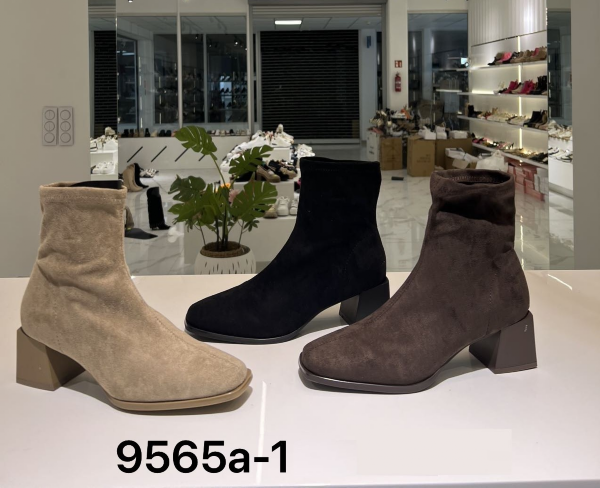 BOTKI damskie 36-41/ 12 par 
