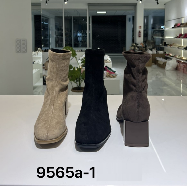 BOTKI damskie 36-41/ 12 par 