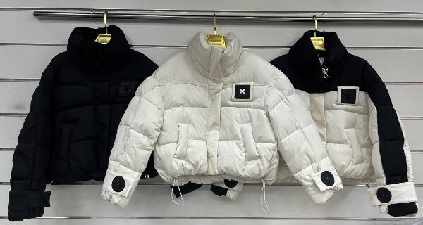 Kurtki damskie zimowe  Roz M-2XL, 1 Kolor Paczka 5 szt