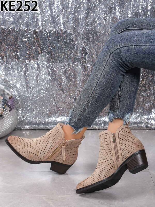 BOTKI  damskie  36-41/ 12 par