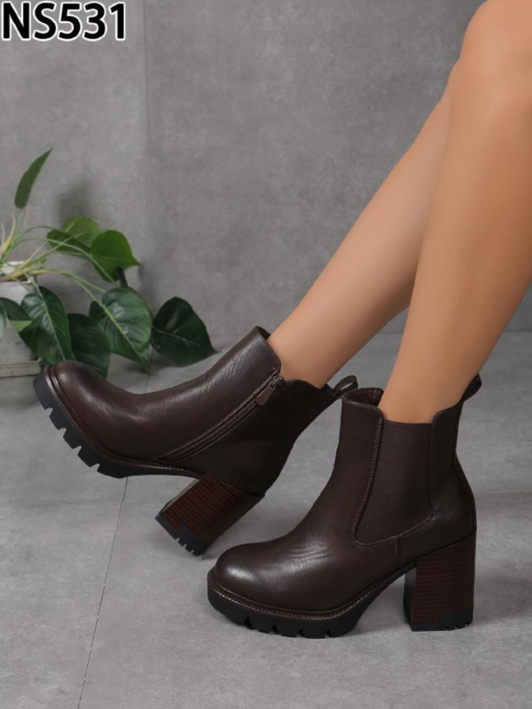BOTKI damskie 36-41/ 12 par