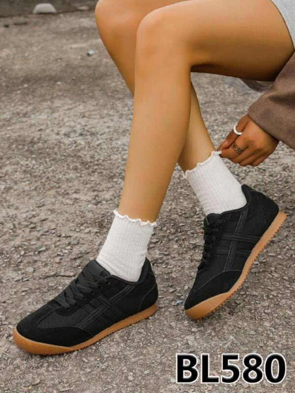 Buty Sportowe damskie 36-41/ 12 par
