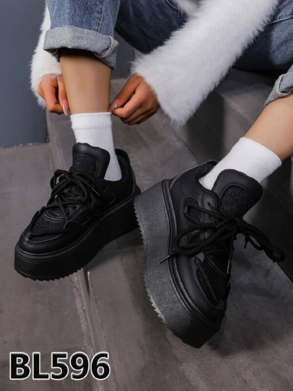 Buty Sportowe damskie 36-41/ 12 par