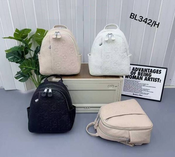 Plecak damskie. Roz Standard. Mix Kolor . Paszka 6 szt
