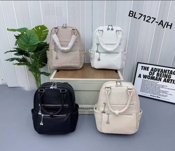 Plecak damskie. Roz Standard. Mix Kolor . Paszka 6 szt
