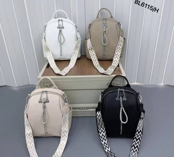Plecak damskie. Roz Standard. Mix Kolor . Paszka 6 szt