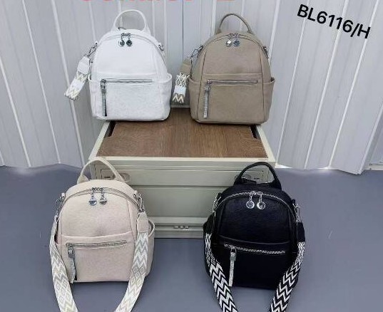 Plecak damskie. Roz Standard. Mix Kolor . Paszka 6 szt