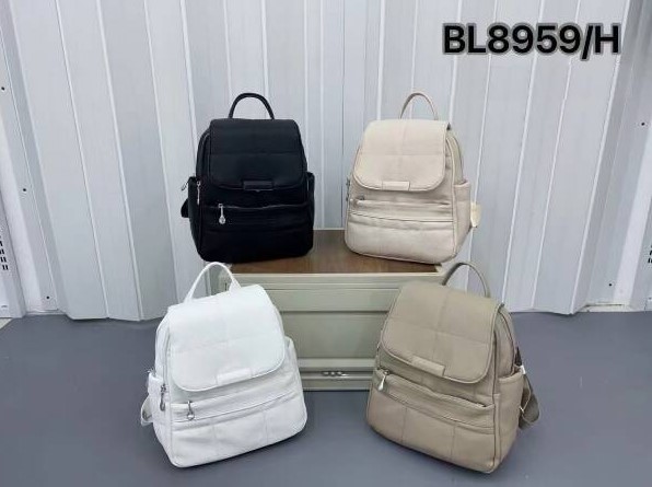 Plecak damskie. Roz Standard. Mix Kolor . Paszka 6 szt