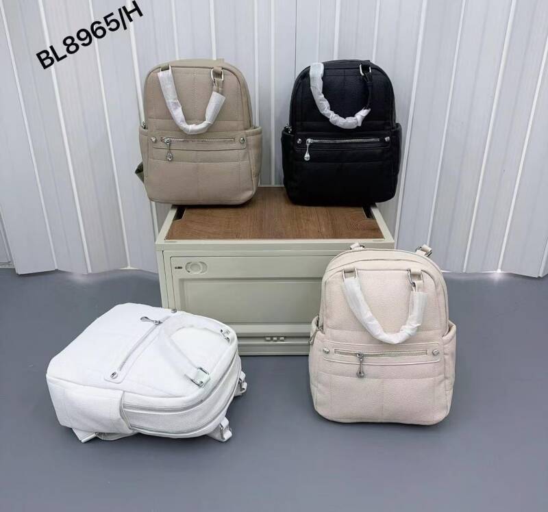Plecak damskie. Roz Standard. Mix Kolor . Paszka 6 szt