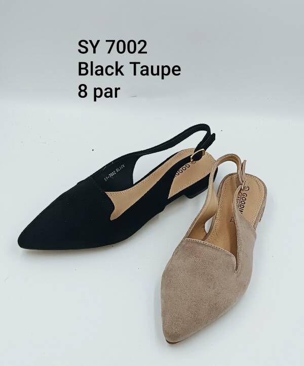 Sandały płaskie 36-41/ 8 par