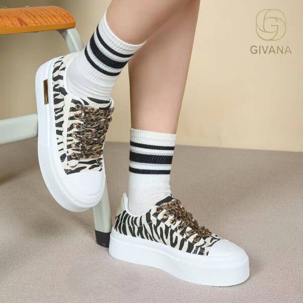 Buty Sportowe damskie 36-41/ 12 par