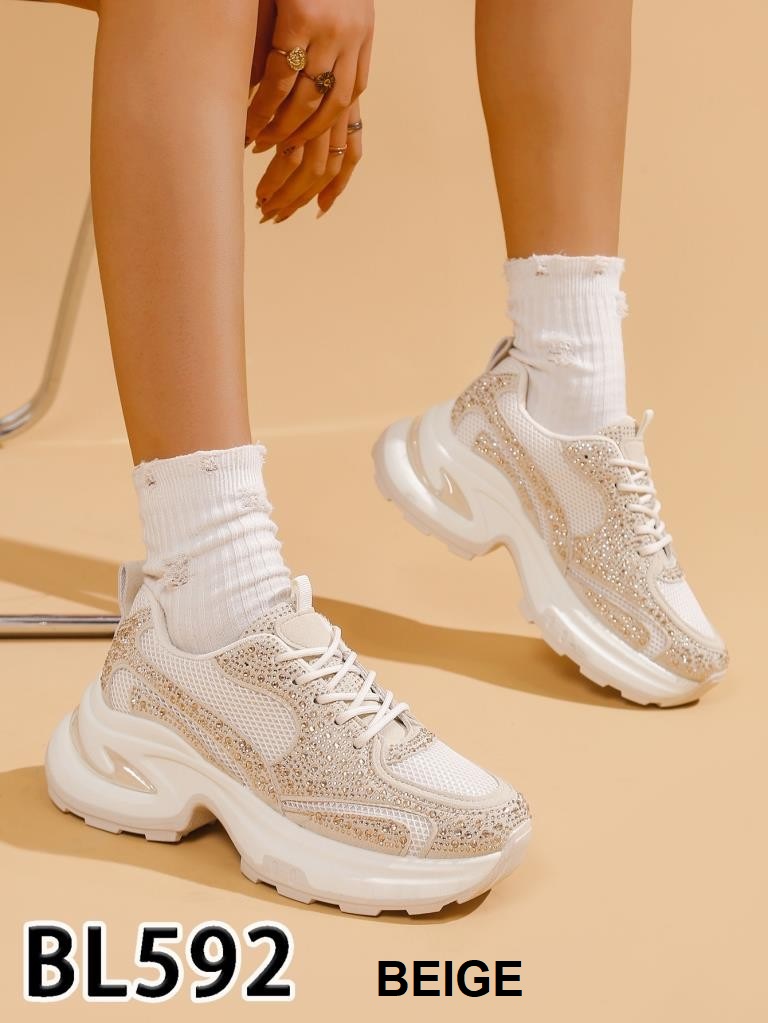 Buty Sportowe damskie 36-41/ 12 par