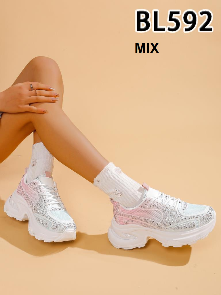 Buty Sportowe damskie 36-41/ 12 par