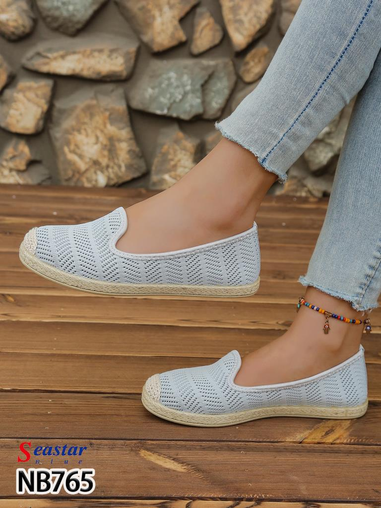 Balerinki / Espadryle damskie Roz 36-41 / 12 par