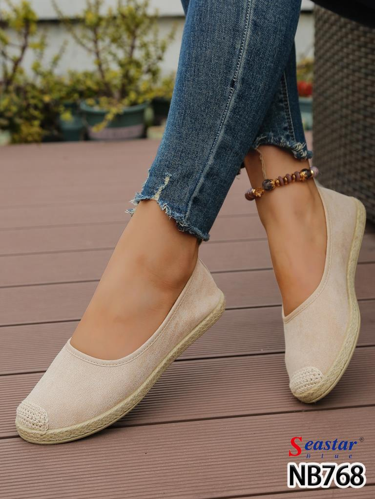 Balerinki / Espadryle damskie Roz 36-41 / 12 par
