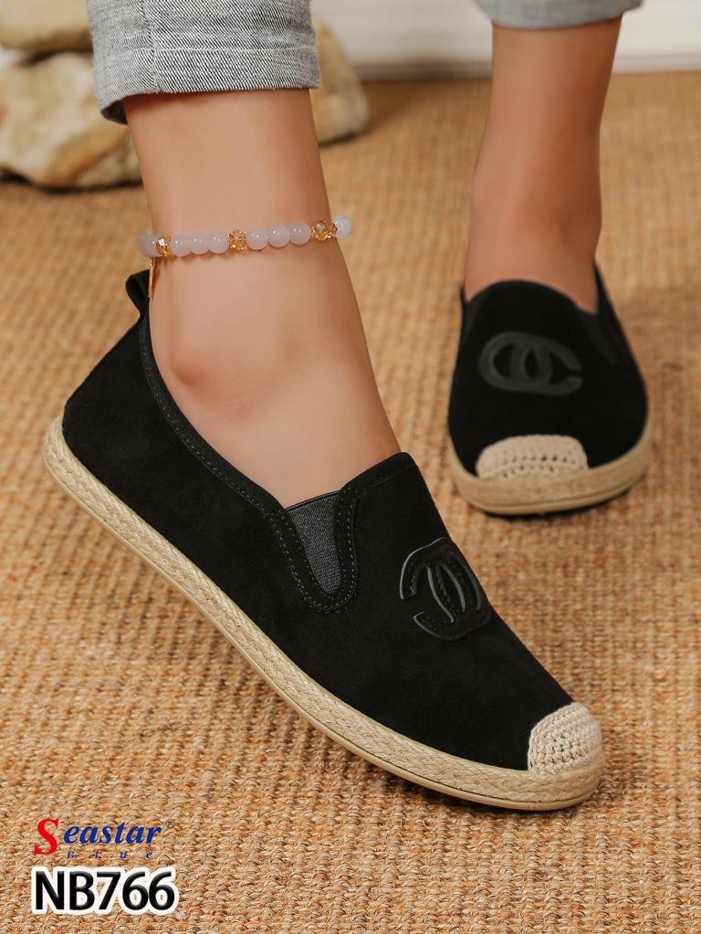 Balerinki / Espadryle damskie Roz 36-41 / 12 par