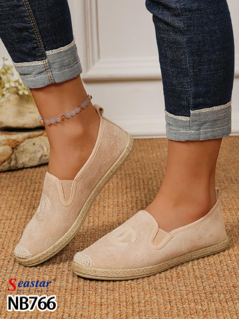 Balerinki / Espadryle damskie Roz 36-41 / 12 par