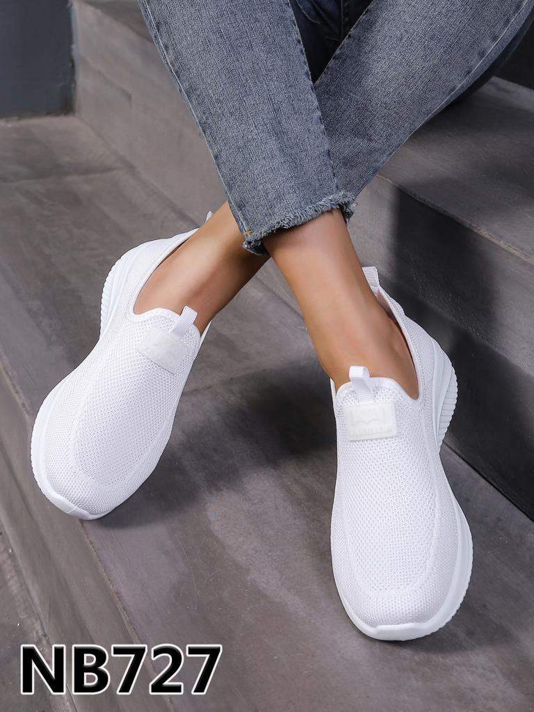 Buty sportowe damskie  36-41/ 12 par