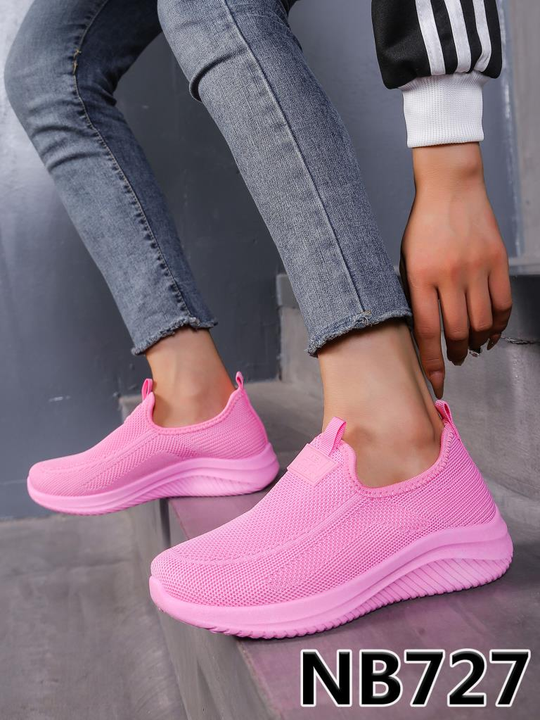 Buty sportowe damskie  36-41/ 12 par