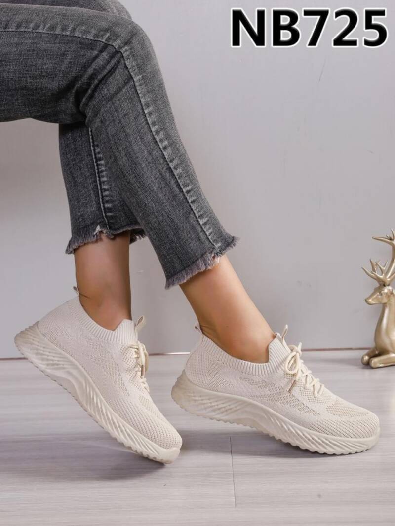 Buty sportowe damskie  36-41/ 12 par