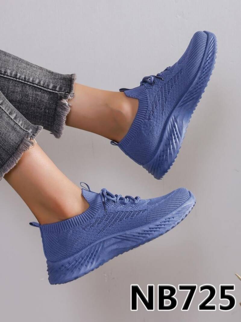 Buty sportowe damskie  36-41/ 12 par