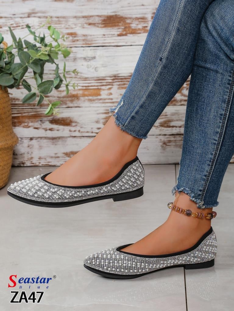 Balerinki / Espadryle damskie Roz 36-41 / 12 par